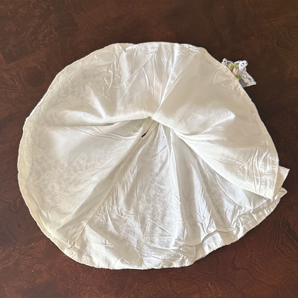 Vintage Handmade for Barbie Elegant White Wedding Dress with bouquet - Picture 2 of 4